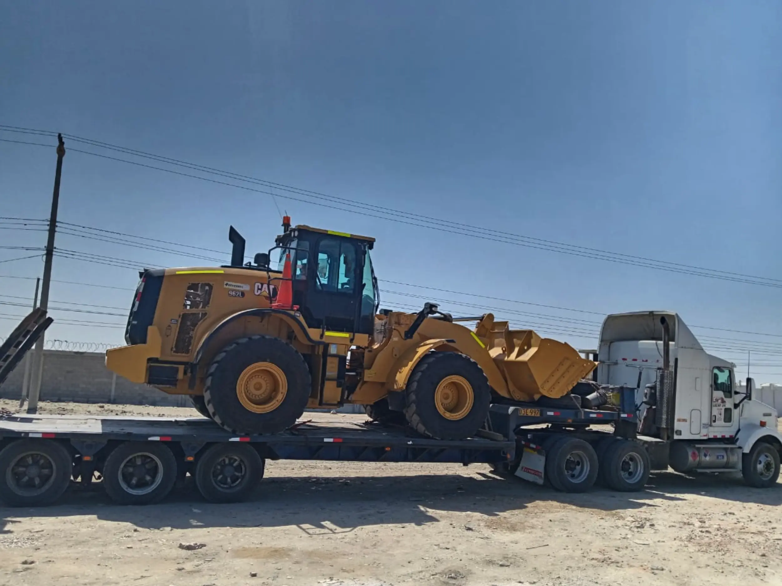 Cargador frontal Caterpillar 962 L - imagen 1